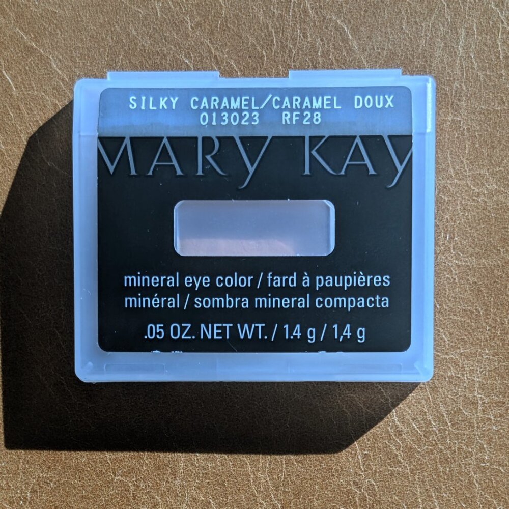 MARY KAY Mineral Eye Color Compact Refills - Choose Color - NIP - Picture 2 of 13